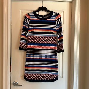 Vince Camuto dress  with stand out pattern.